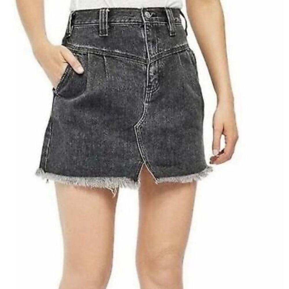 Free People Sidecar sanded black wash denim mini skirt raw frayed hem SZ 24